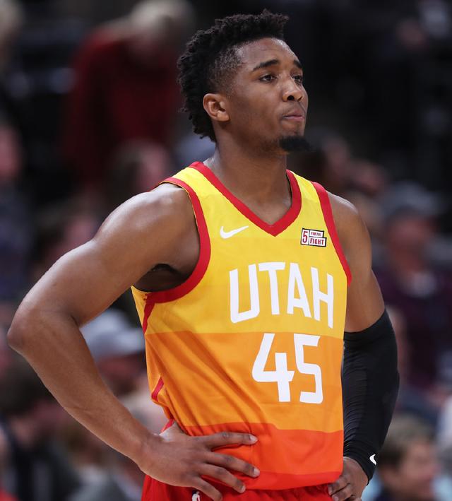 什么决定裁 什么决定裁