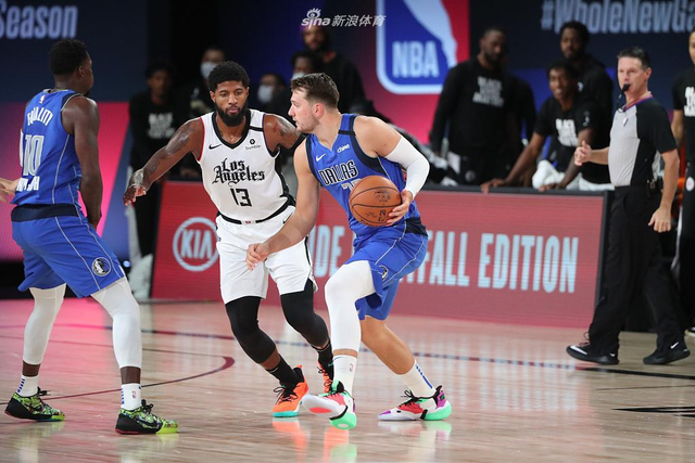 度假村的服 度假村的服