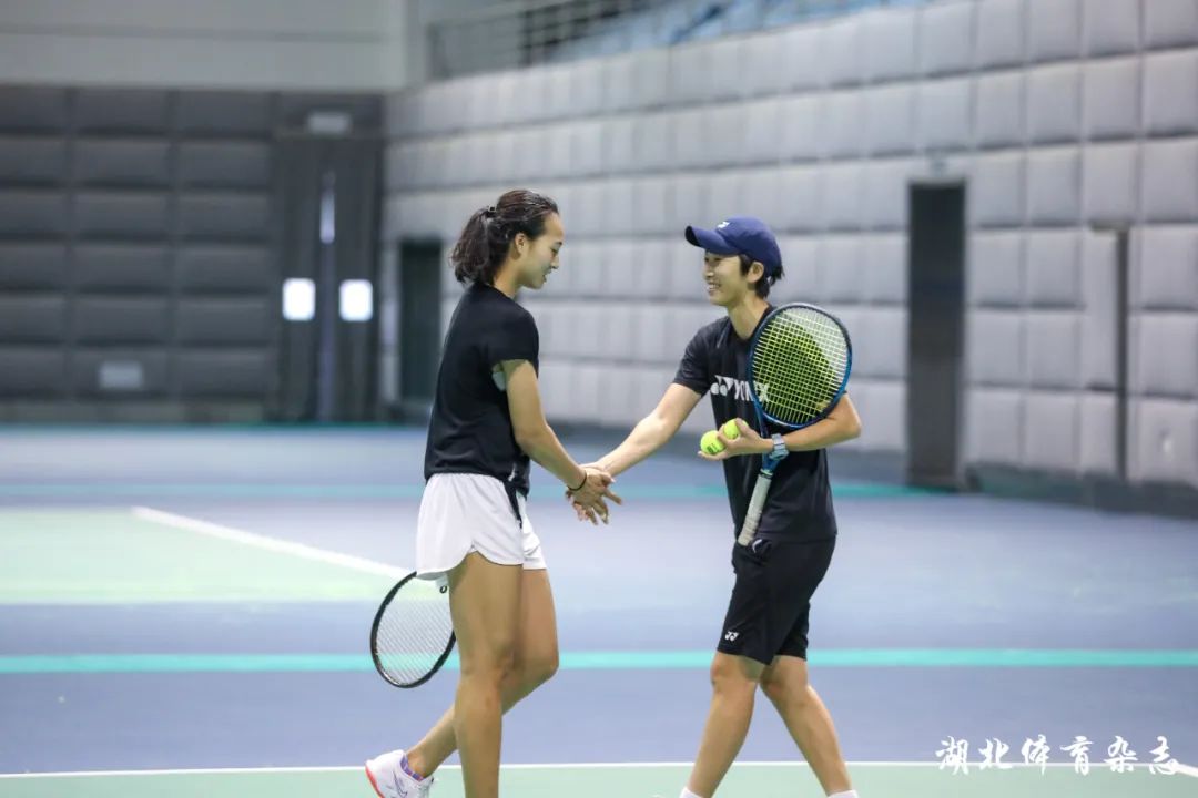 轻微的跛行 轻微的跛行