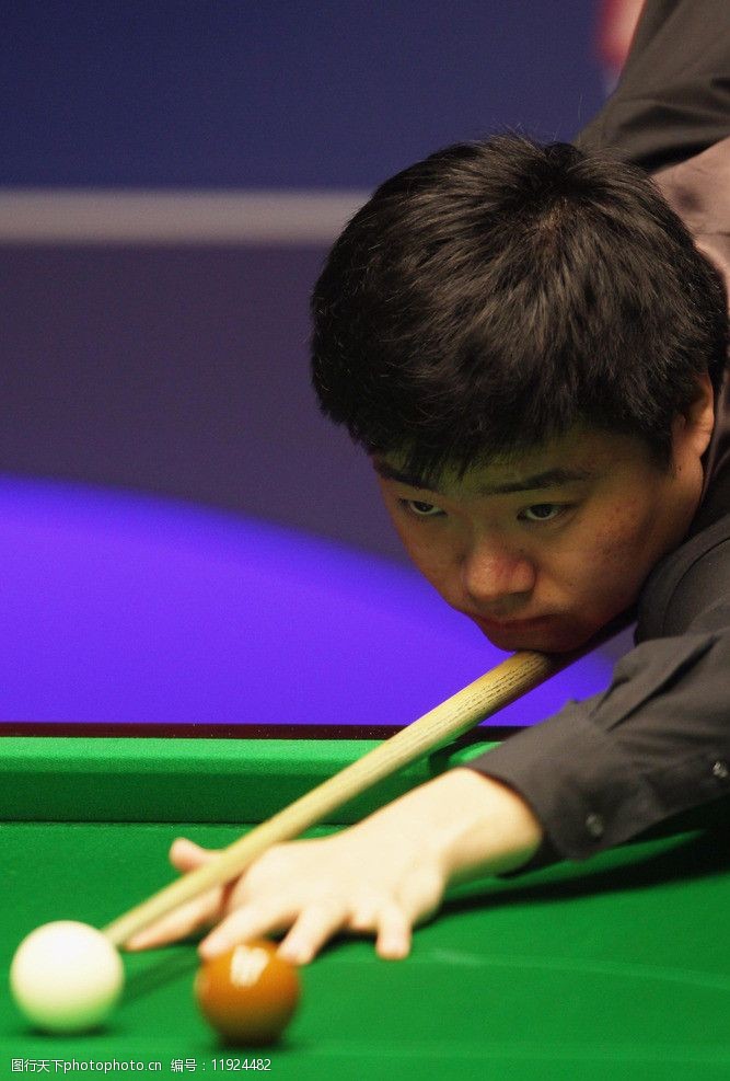 地和大众滑 地和大众滑